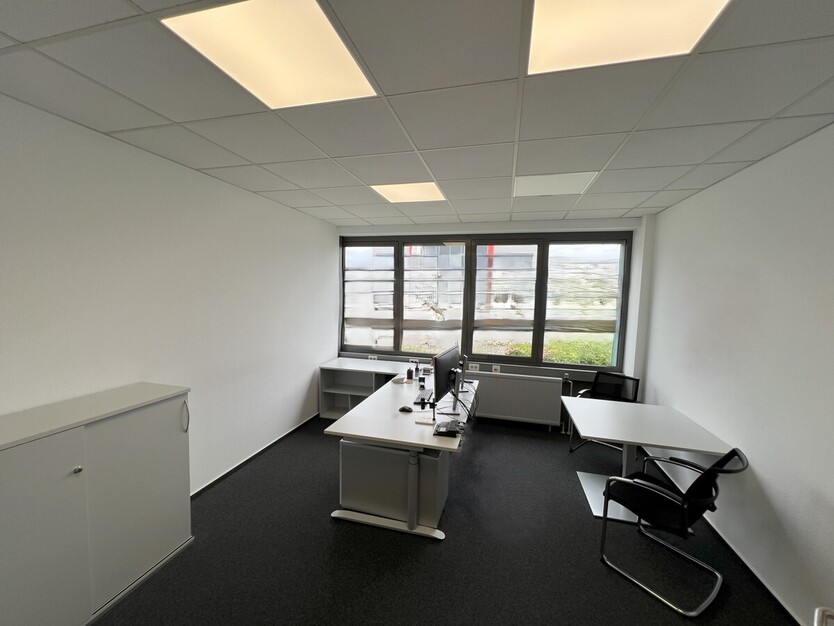 Lager-Produktionsanlage mit Büro in Lübbecke zimmer