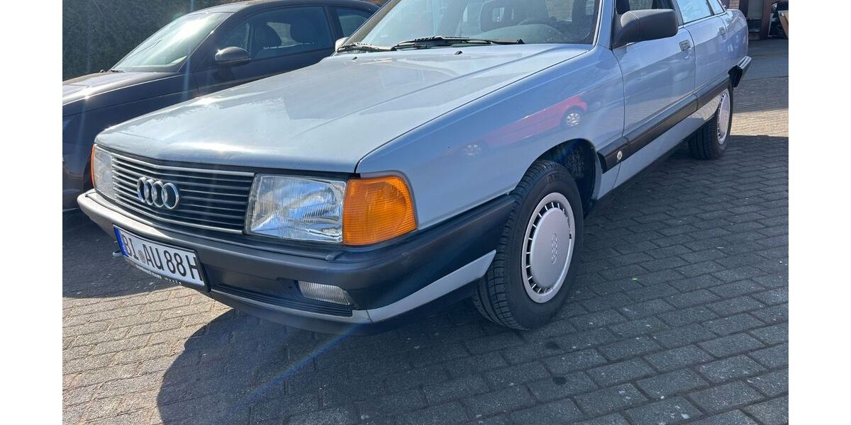 Audi 100 300.000 km 4.900 &euro; Bielefeld 33689