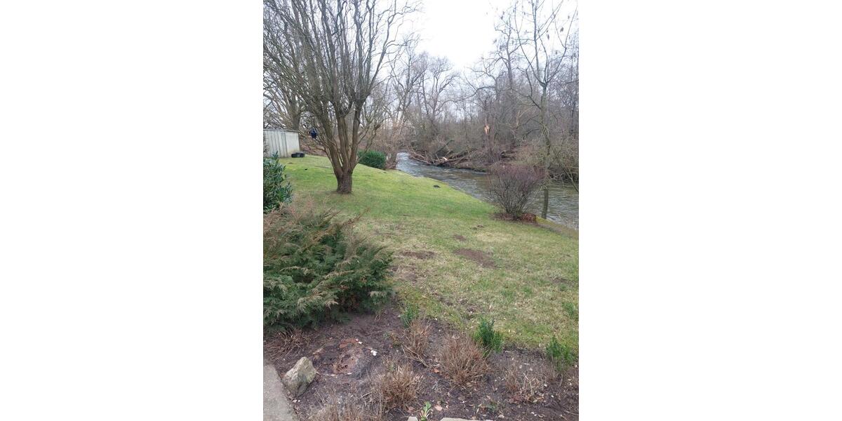 Dachgeschoßwohnung Lage - 2 Zimmer, 64 m&sup2;, 500&euro; | Angebot:25790490