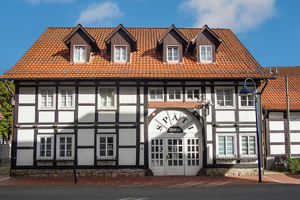 Top-Investment in Citylage – MFH mit Gewerbe in Massivbauweise mit attraktiver Fachwerkverblendung zimmer