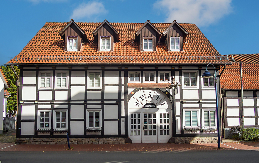 Top-Investment in Citylage – MFH mit Gewerbe in Massivbauweise mit attraktiver Fachwerkverblendung zimmer