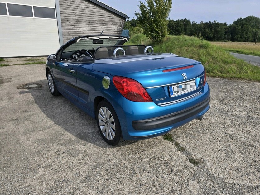 Peugeot 207 CC 92.000 km 4.300 € Bielefeld 33602