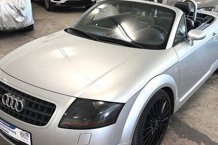 Audi TT 104.000 km 10.990 &euro; Rietberg 33397