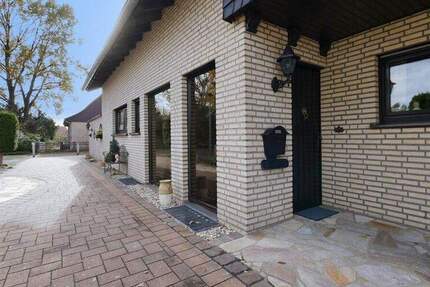 Haus Hövelhof - 3 Zimmer, 109 m&sup2;, 295.000&euro; | Angebot:25704087