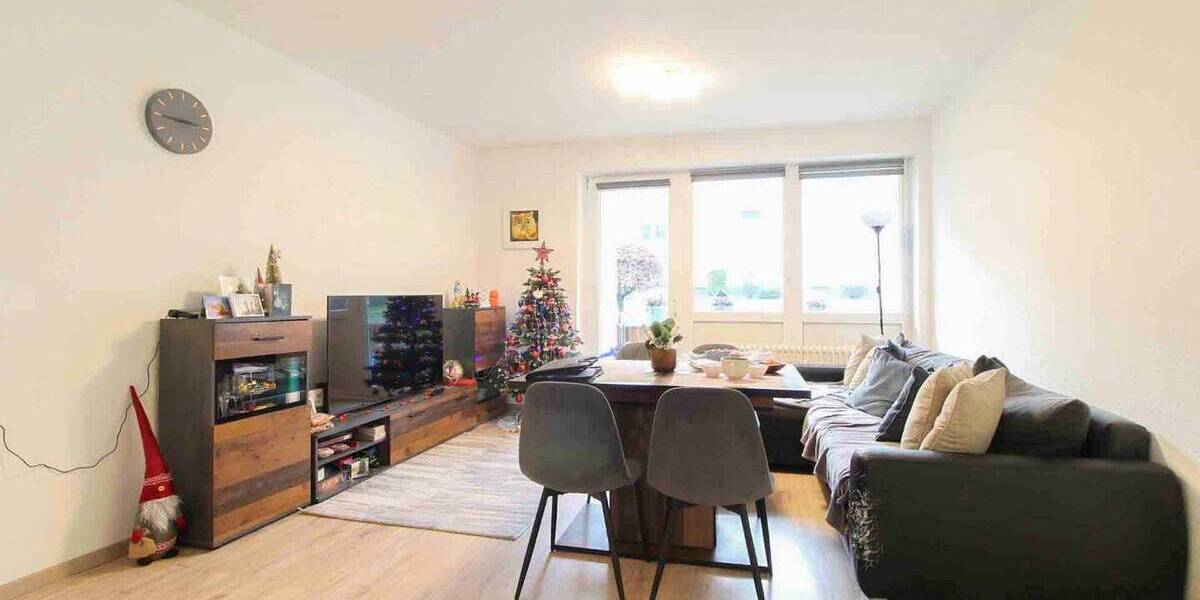 Etagenwohnung Lage - 3 Zimmer, 74 m&sup2;, 99.000&euro; | Angebot:26618504