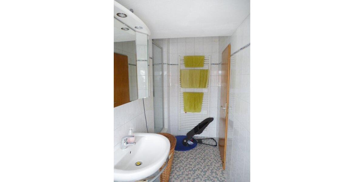 Dachgeschoßwohnung Bad Oeynhausen Rehme - 3 Zimmer, 80 m&sup2;, 540&euro; | Angebot:26067712