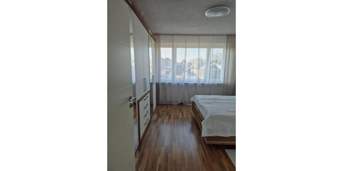 Doppelhaushälfte Gütersloh - 5 Zimmer, 145 m&sup2;, 415.000&euro; | Angebot:25306252