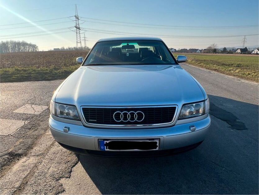 Audi A8 185.000 km 8.200 € Löhne 32584