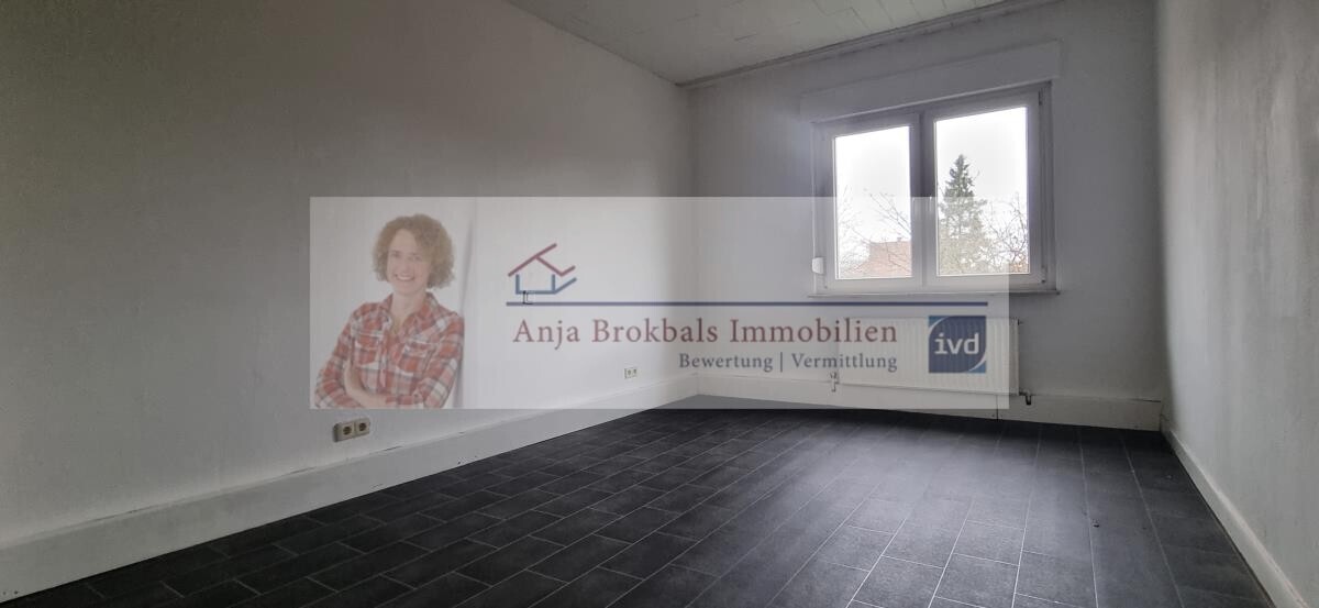 Gütersloh: Zwischen Theater und Gesamtschule Anne-Frank_provisionsfrei für Käufer 7 zimmer