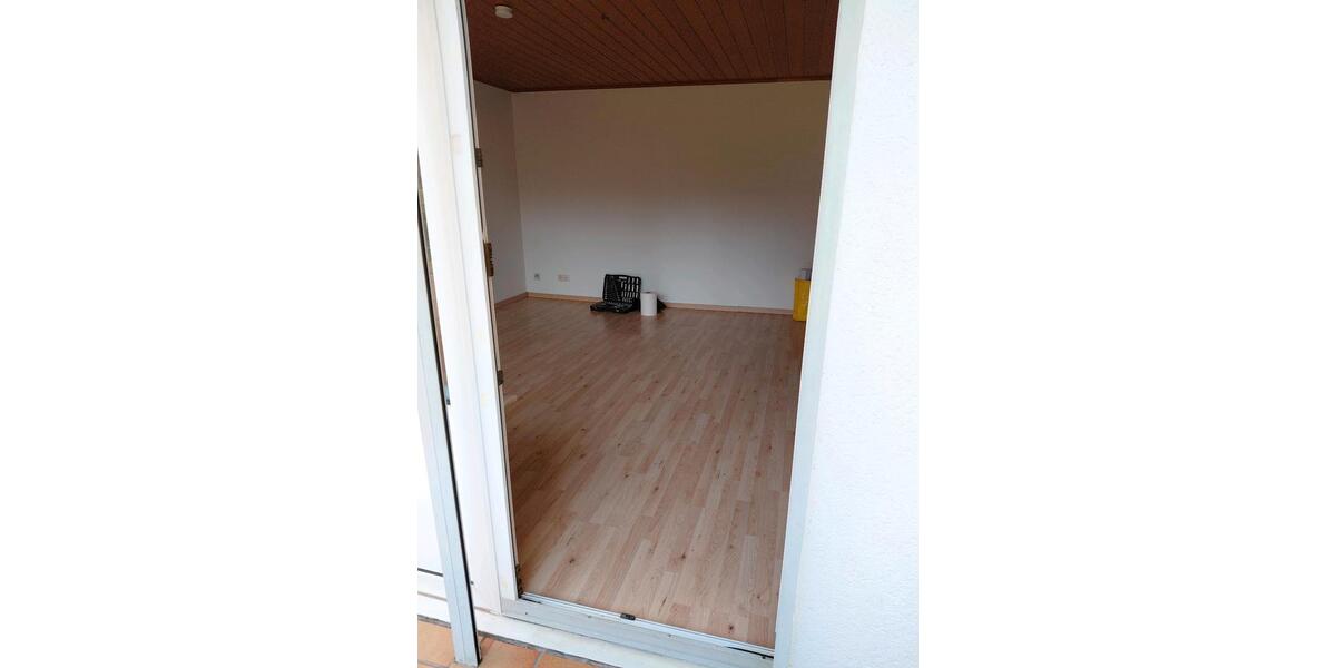 Etagenwohnung Lemgo - 3 Zimmer, 76 m&sup2;, 1.030&euro; | Angebot:25792075