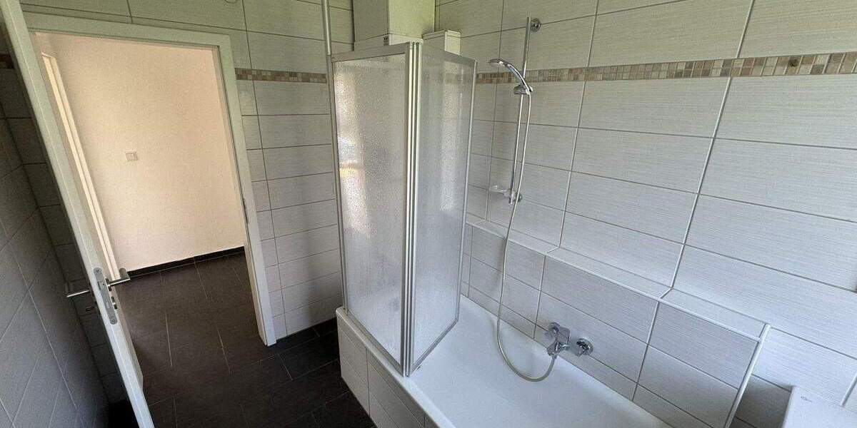 Etagenwohnung Detmold Innenstadt - 4 Zimmer, 85 m&sup2;, 795&euro; | Angebot:25532850