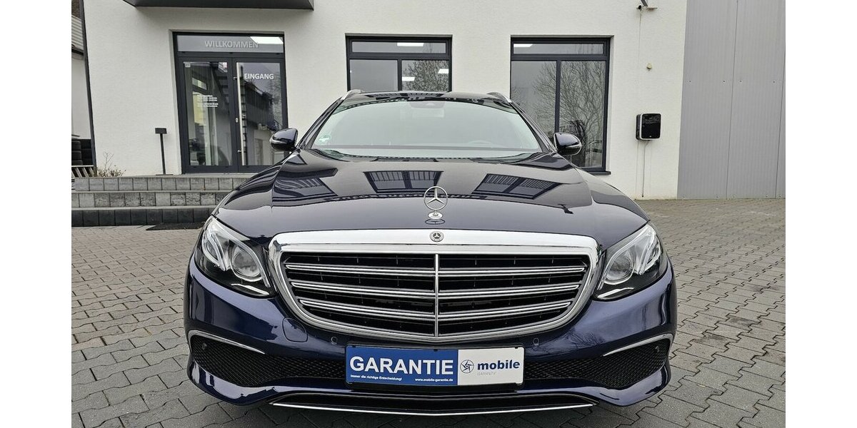 Mercedes-Benz E 220 d T LEDER NAVI LED KAMERA el.Heckklappe 207.800 km 17.790 &euro; Löhne 32584