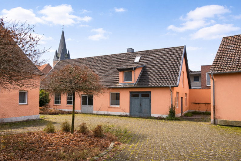 Mehrfamilienhaus, Wohnhaus Harsewinkel Greffen - 9 Zimmer, 243 m&sup2;, 545.000&euro; | Angebot:25568442