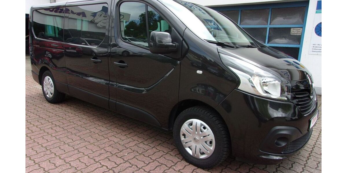 Renault Trafic 67.200 km 19.490 &euro; Herford 32051