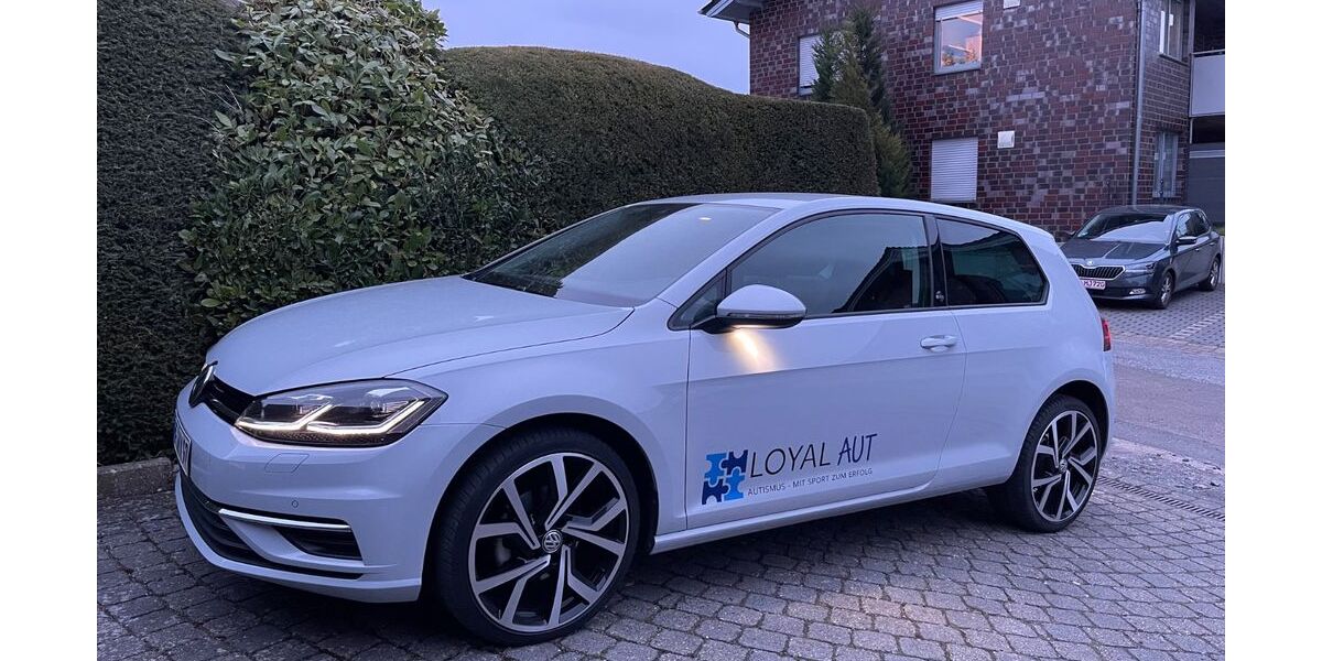 VW Golf 156.000 km 11.900 &euro; Kirchlengern 32278