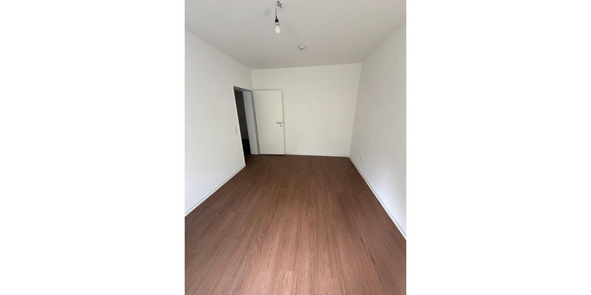 Erdgeschoßwohnung Detmold - 2 Zimmer, 58 m&sup2;, 745&euro; | Angebot:26408193