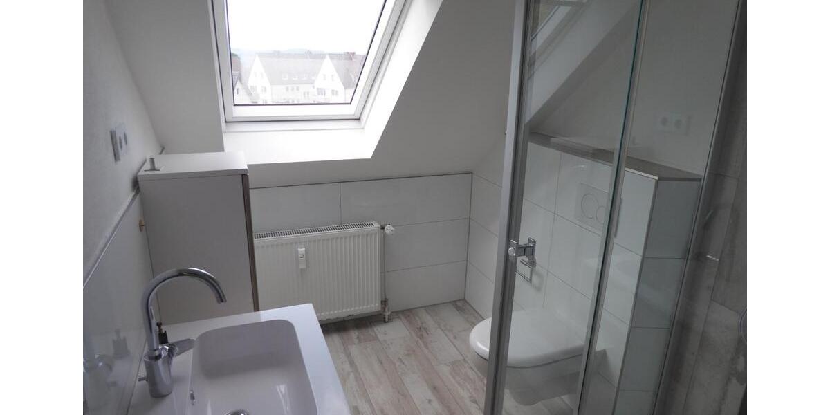 Dachgeschoßwohnung Bad Salzuflen - 3 Zimmer, 75 m&sup2;, 172.000&euro; | Angebot:25270498