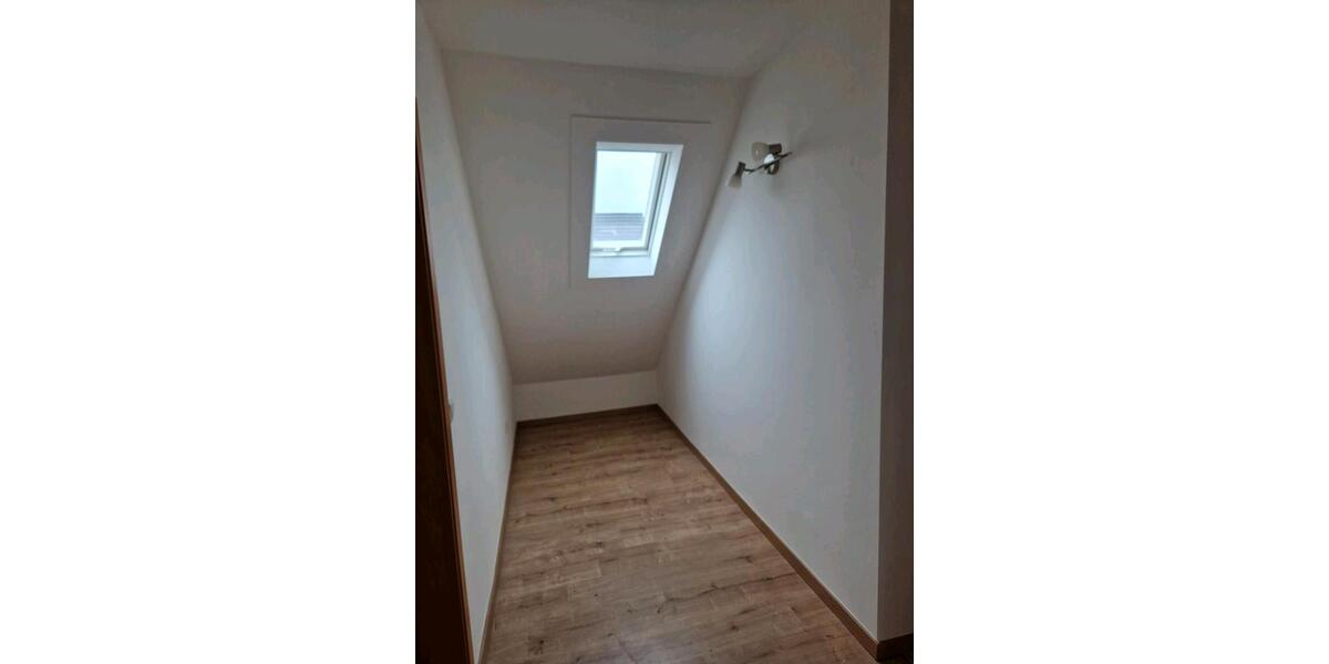 Dachgeschoßwohnung Herzebrock-Clarholz Clarholz - 3 Zimmer, 74 m&sup2;, 600&euro; | Angebot:25580221