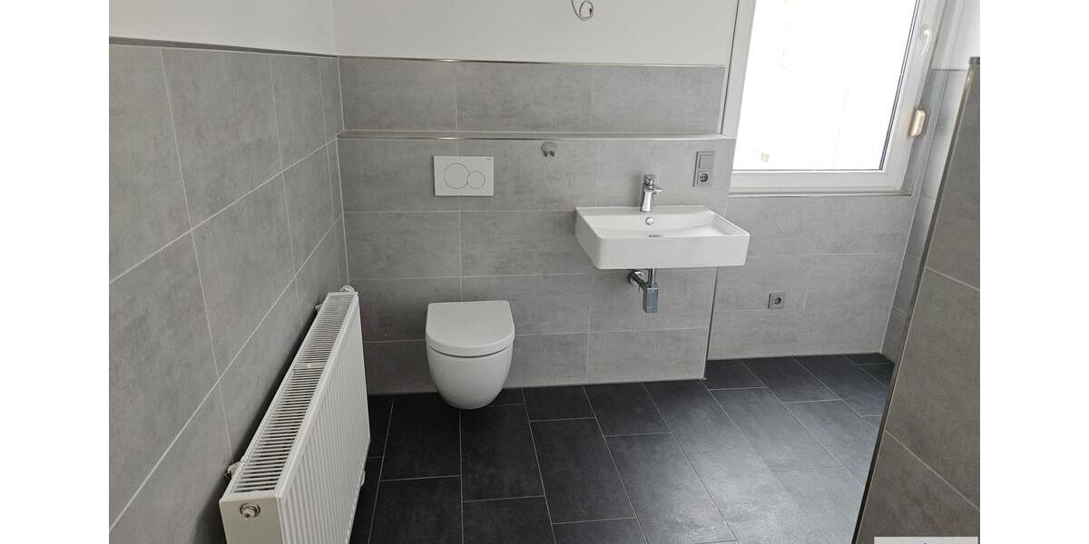 Maisonettenwohnung Bünde - 2.5 Zimmer, 102 m&sup2;, 880&euro; | Angebot:26479418