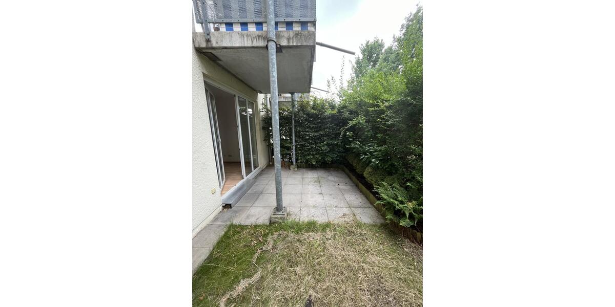 Etagenwohnung Bielefeld Jöllenbeck - 2 Zimmer, 77 m&sup2;, 610&euro; | Angebot:24753485