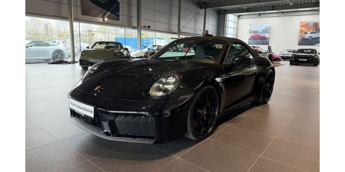 Porsche 992 6.000 km 219.900 &euro; Bielefeld 33719