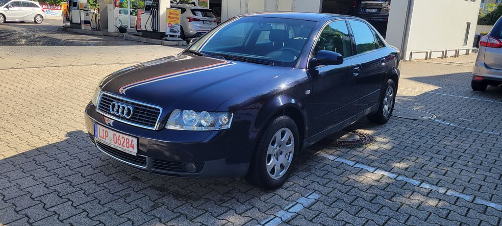 Audi A4 139.500 km 5.850 &euro; Lemgo / Brüntorf 32657