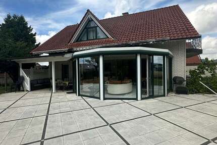 Haus zum Kaufen in Augustdorf 679.900 € 240 m² 6 zimmer