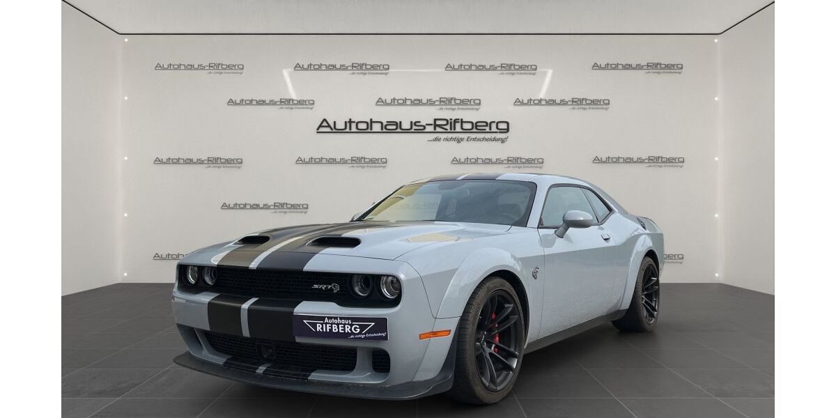 Dodge Challenger 25.000 km 76.890 &euro; Detmold 32758