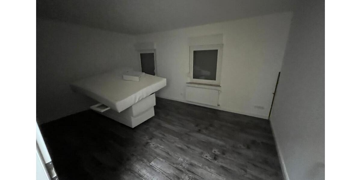 Reihenhaus Versmold - 3 Zimmer, 75 m&sup2;, 1.100&euro; | Angebot:26335415