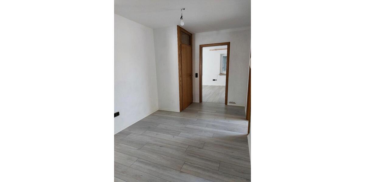 DG-Wohnung 85qm (Warmmiete 1080 €) zimmer