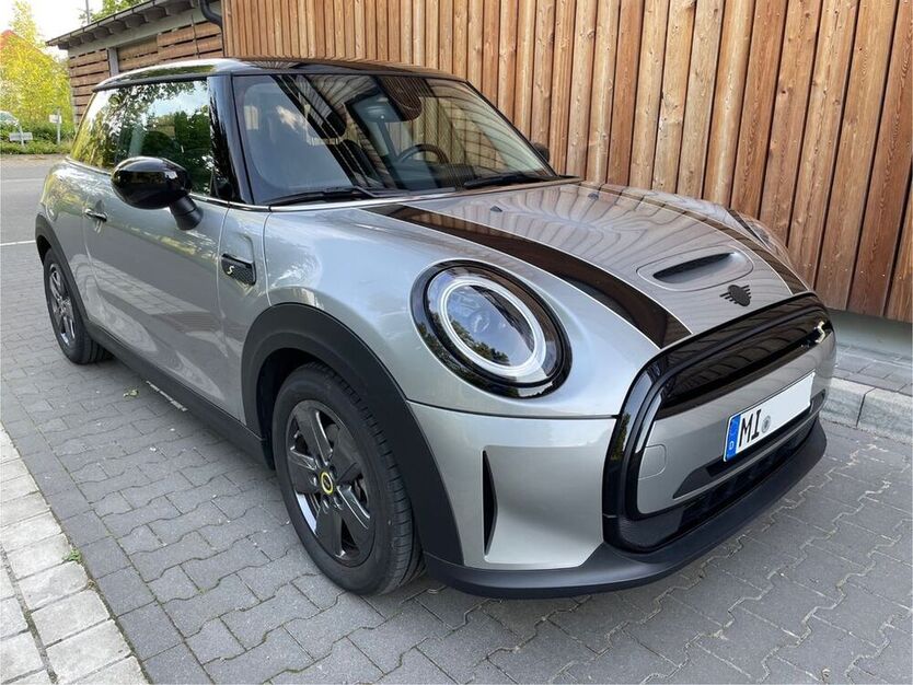 Cooper SE