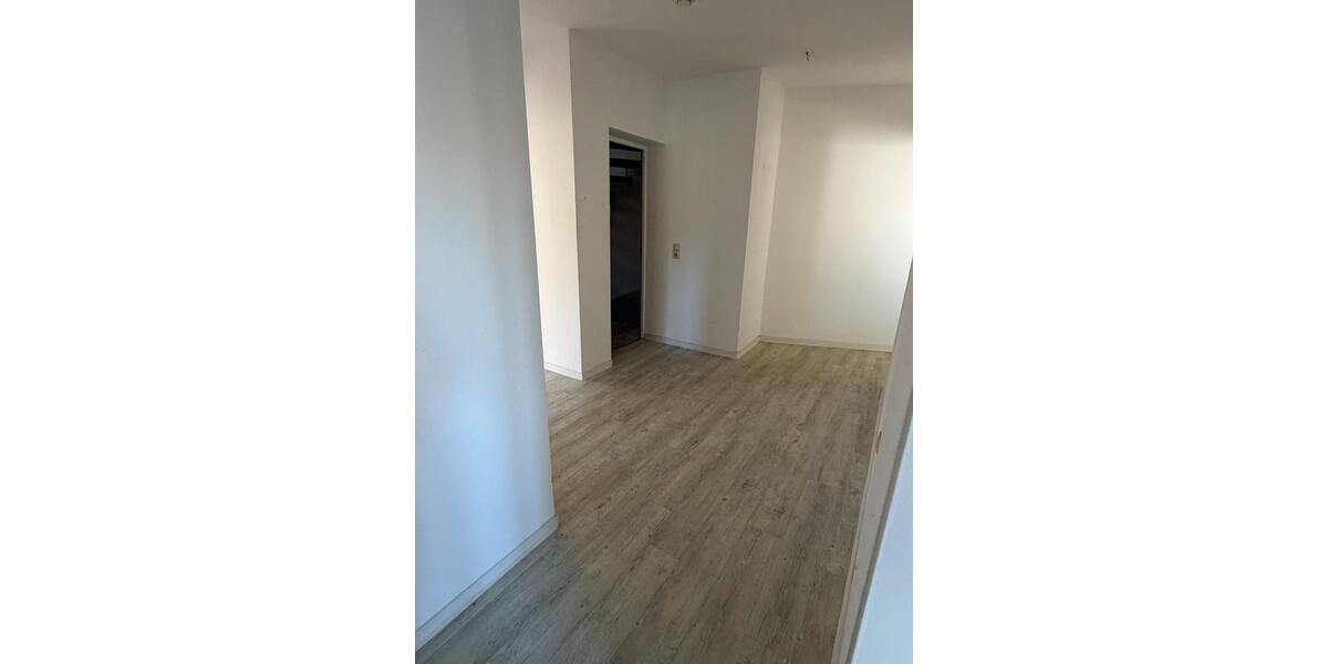 Etagenwohnung Detmold Hakedahl - 2 Zimmer, 65 m&sup2;, 890&euro; | Angebot:25148837