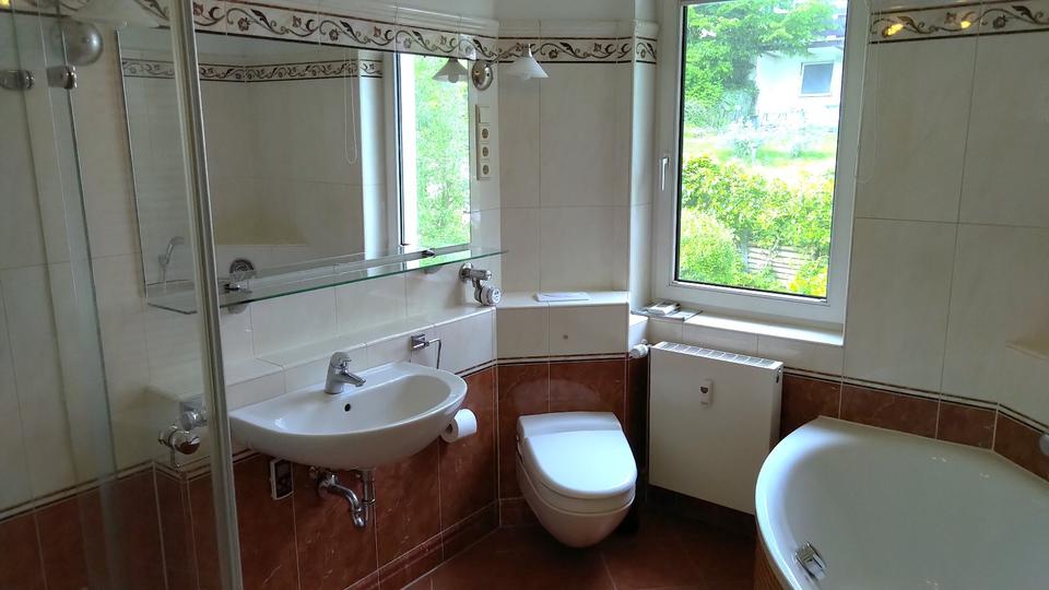 Etagenwohnung Detmold Hiddesen - 4 Zimmer, 162 m&sup2;, 330.000&euro; | Angebot:27147426