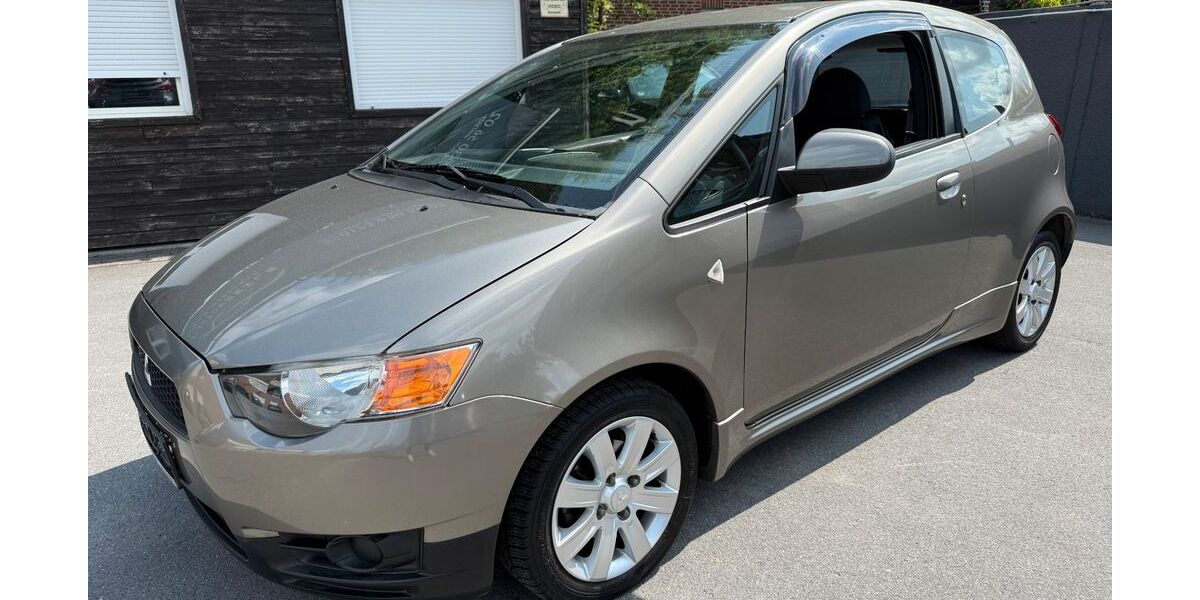 Mitsubishi Colt 36.700 km 7.999 &euro; Rheda-Wiedenbrück 33378