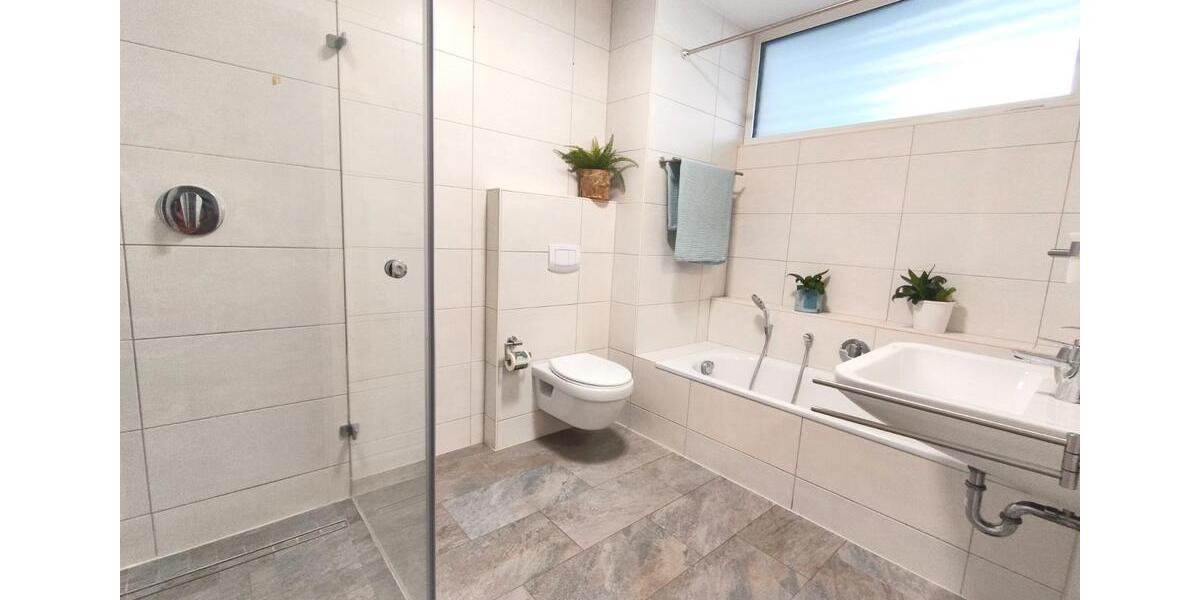 Etagenwohnung Bielefeld Mitte - 2 Zimmer, 55 m&sup2;, 235.000&euro; | Angebot:26825711