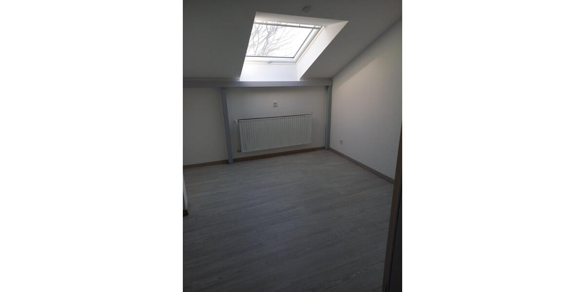 Dachgeschoßwohnung Gütersloh Isselhorst - 3 Zimmer, 73 m&sup2;, 800&euro; | Angebot:25638833