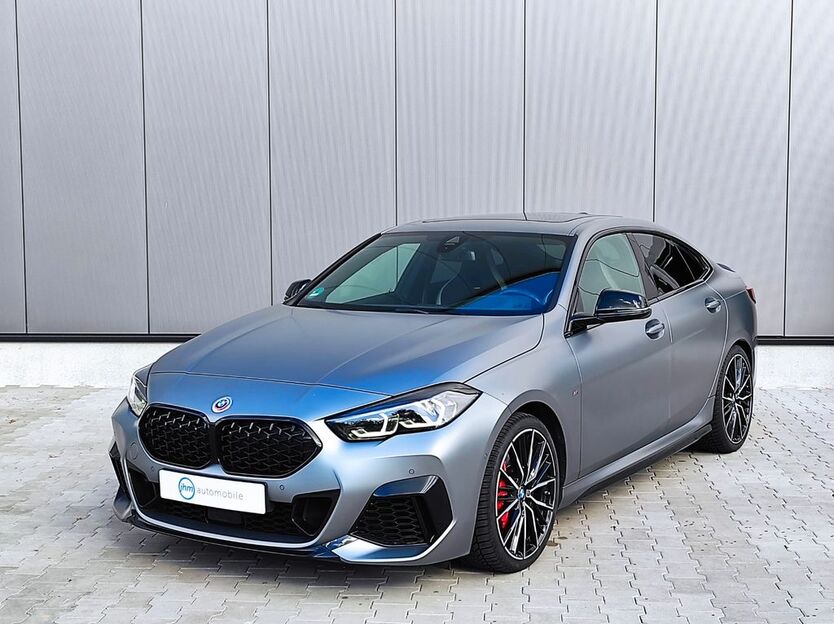 M235