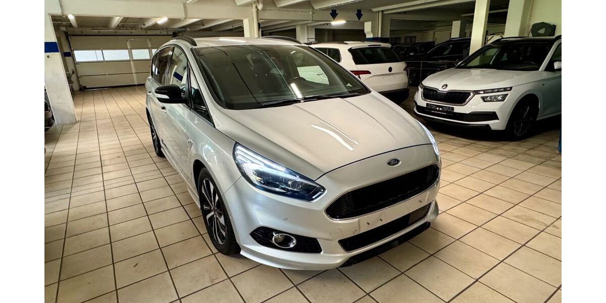 Ford S-Max 96.975 km 21.450 &euro; Bielefeld 33613