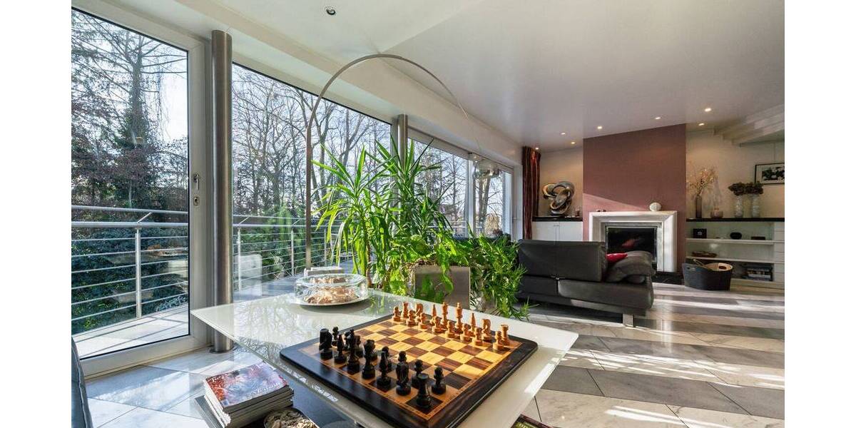 Einfach perfekt - wohnen und arbeiten unter einem Dach | Stadtparknähe | vermietbare Fläche ca. 460 m² | teilweise vermietet | 9 PKW-Stellplätze 1 zimmer