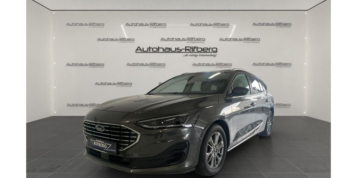 Ford Focus 38.000 km 19.890 &euro; Detmold 32758
