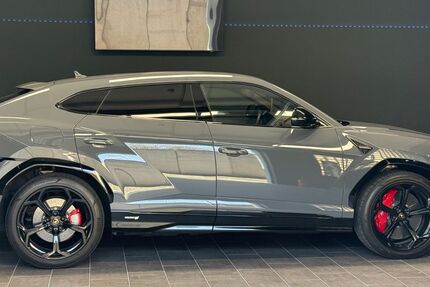 Lamborghini Urus 19.000 km 265.500 &euro; Bielefeld 33647