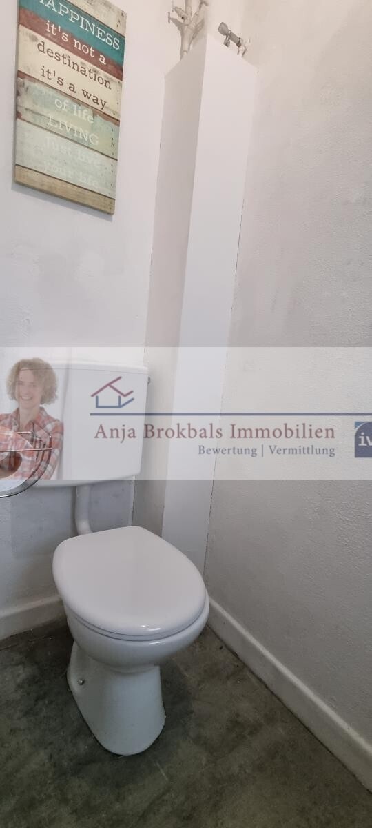 Gütersloh: Zwischen Theater und Gesamtschule Anne-Frank_provisionsfrei für Käufer 7 zimmer