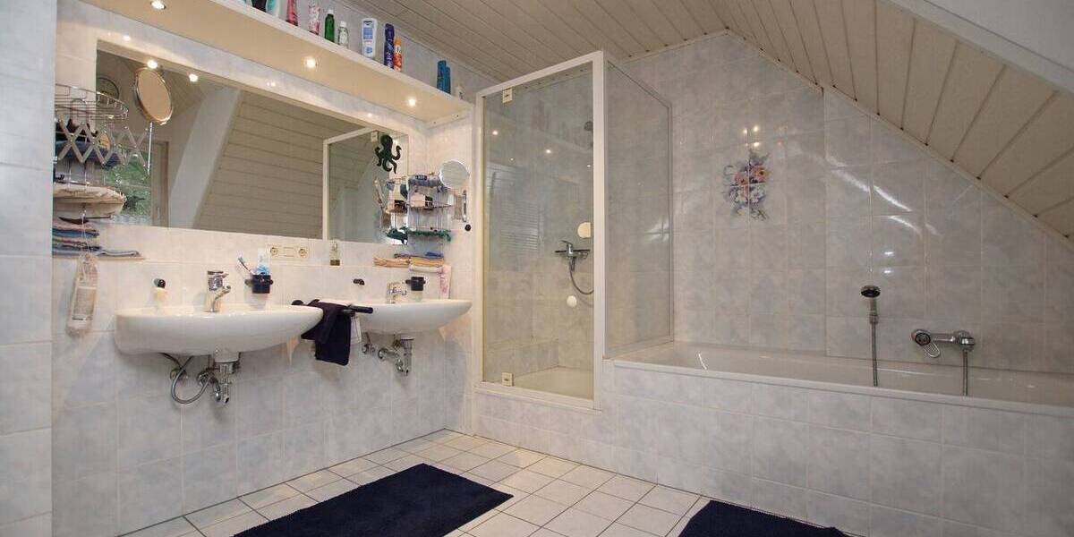 Einfamilienhaus Herzebrock-Clarholz Clarholz - 8 Zimmer, 180 m&sup2;, 850.000&euro; | Angebot:24041753