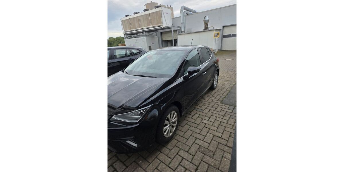 Seat Ibiza 71.000 km 9.900 &euro; Löhne 32584
