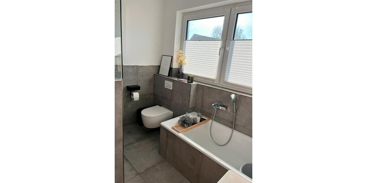 Dachgeschoßwohnung Detmold Hiddesen - 3 Zimmer, 85 m&sup2;, 320.000&euro; | Angebot:26597759