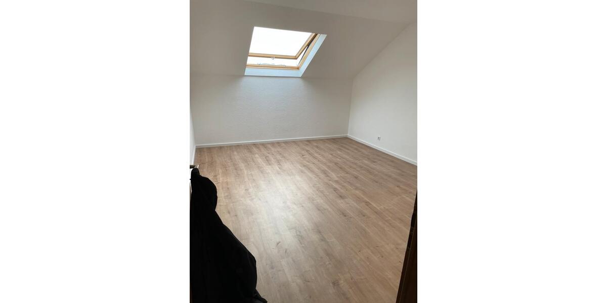 Dachgeschoßwohnung Spenge - 3 Zimmer, 80 m&sup2;, 185.000&euro; | Angebot:26987436