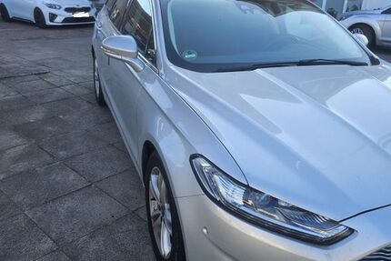 Ford Mondeo 204.000 km 5.499 € Detmold 32758