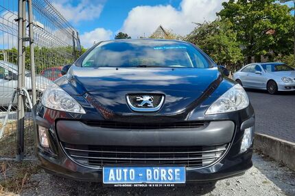 Peugeot 308 130.121 km 3.900 € Detmold 32758