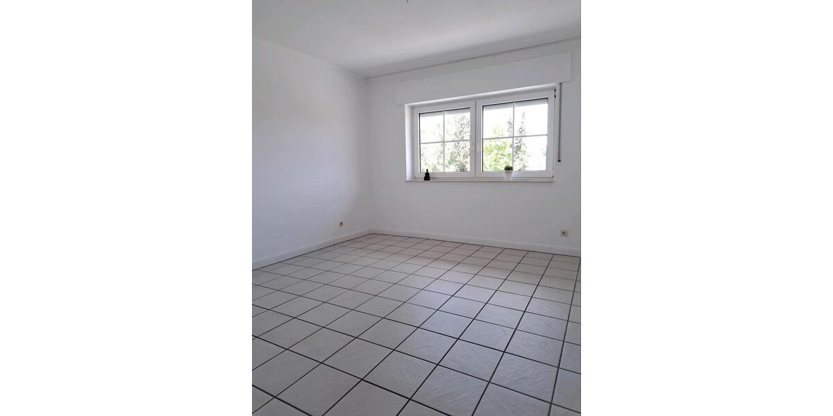 Helle 3-Zimmerwohnung mit EBK und Balkon in zentraler Lage 3 zimmer
