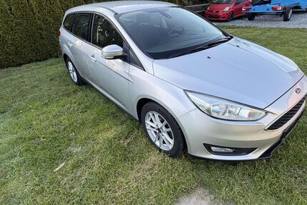 Ford Focus 104.000 km 7.500 &euro; Borgholzhausen 33829